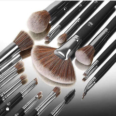 BH Cosmetics - 13/Pieces STUDIO PRO Brush Set