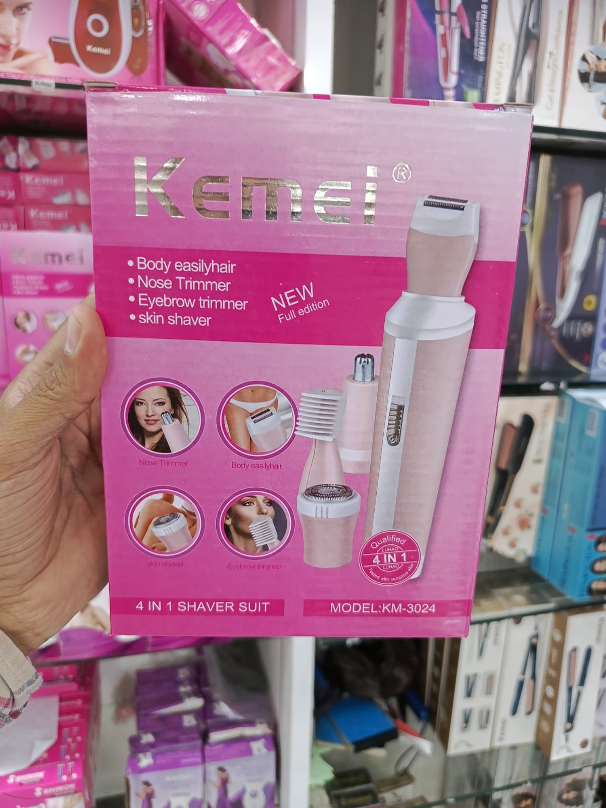 Kemei KM-3024 Women 4in1 Machine (Trimmer , Shaver , Nose Trimmer , Eye Brow Trimmer )