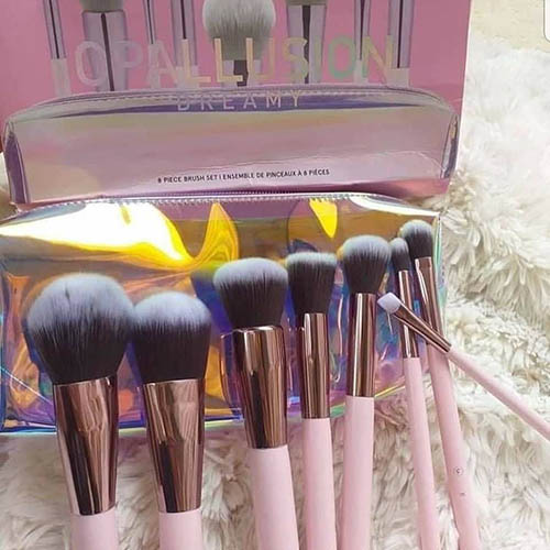 BH Cosmetics - Opallusion Dreamy 8/Piece Brush Set With Crystal Zip Bag