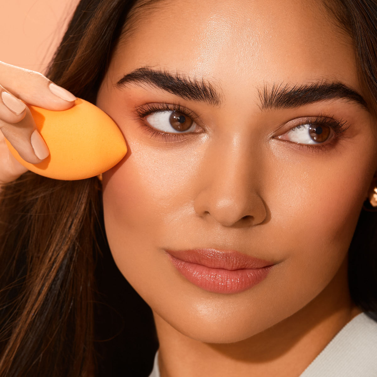Real Techniques Everyday Essentials Makeup Brush Set With Bonus Miracle Complexion Sponge